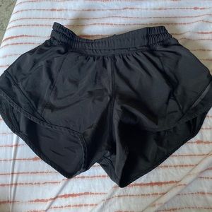 Lululemon hotty hots